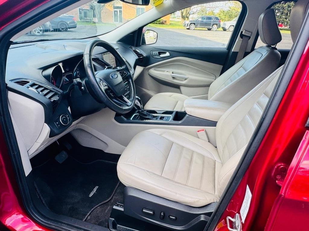Ford Escape Titanium 4WD 2018