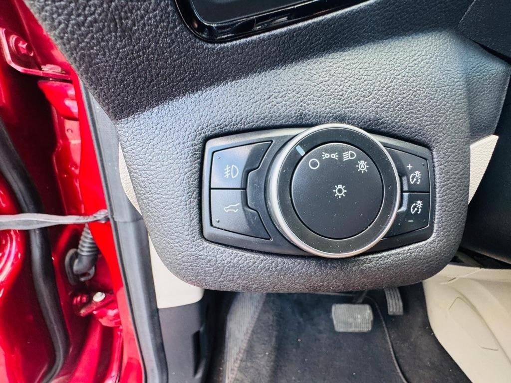 Ford Escape Titanium 4WD 2018