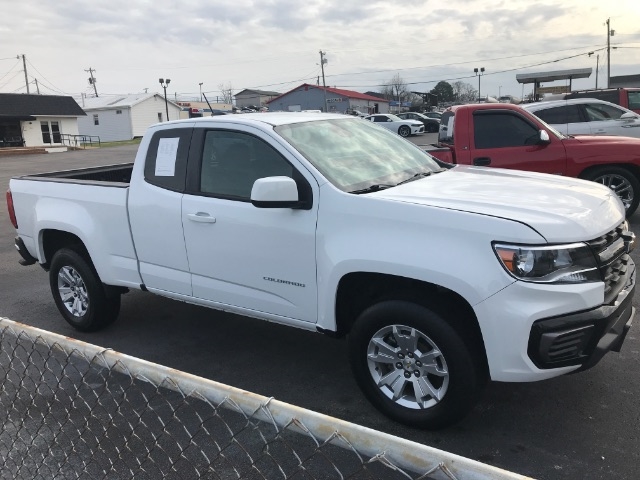 2022 Chevrolet Colorado LT photo 2