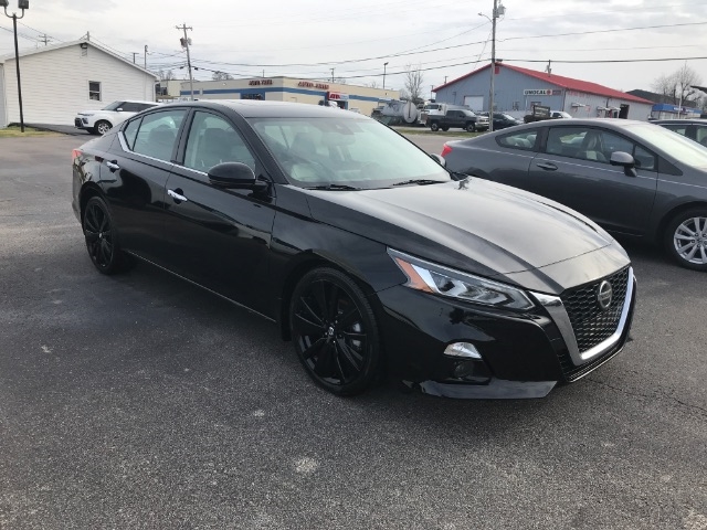 2020 Nissan Altima Platinum VC-Turbo photo 2