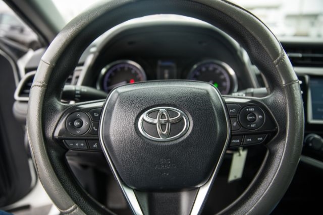 Toyota Camry  2019