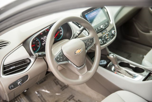 Chevrolet Malibu  2020