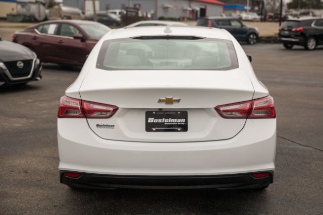 Chevrolet Malibu  2021