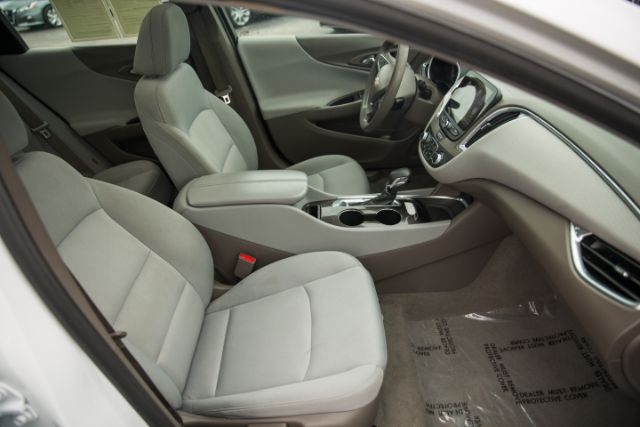 Chevrolet Malibu  2021