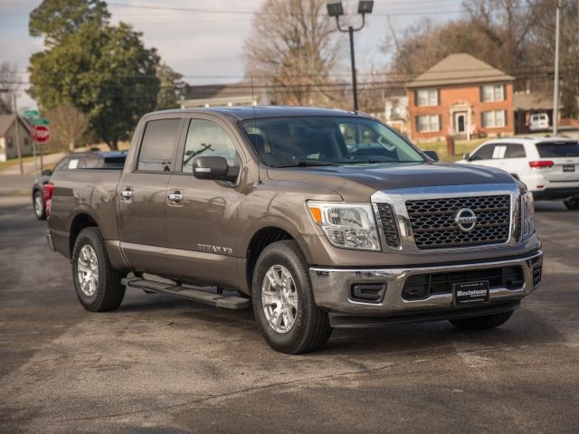 Nissan Titan  2018