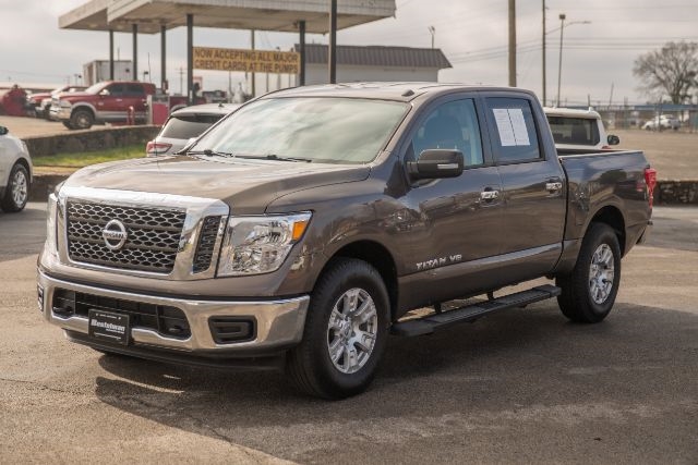 Nissan Titan  2018
