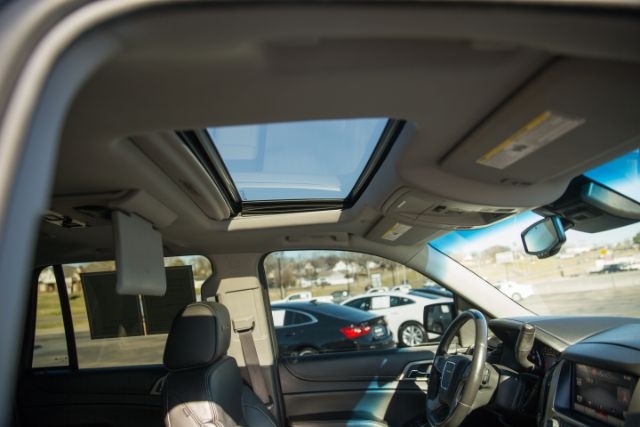 GMC Yukon Denali  2015