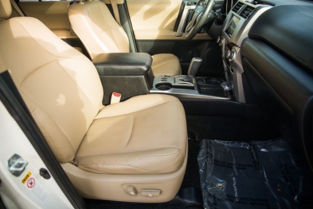 Toyota 4Runner  2012