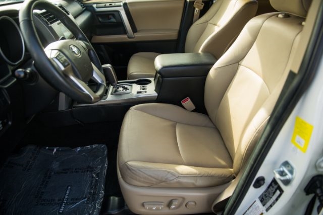 Toyota 4Runner  2012