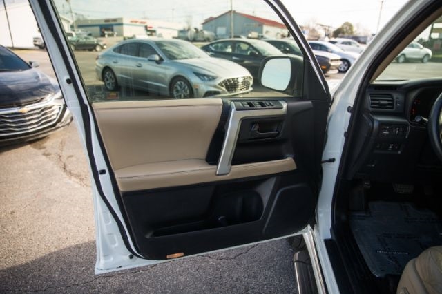 Toyota 4Runner  2012