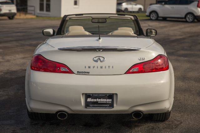 Infiniti G Convertible  2009