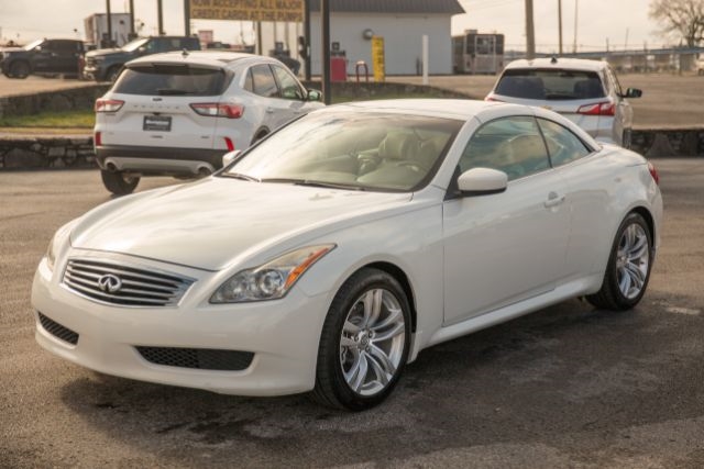 Infiniti G Convertible  2009