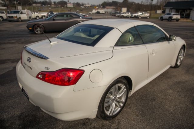 Infiniti G Convertible  2009