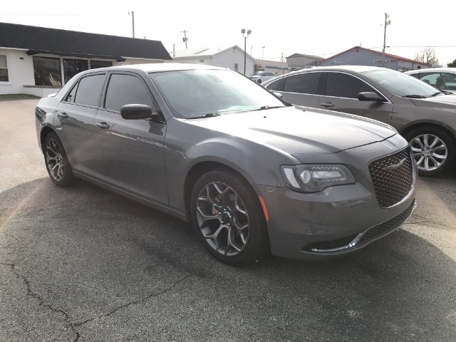 Chrysler 300  2019