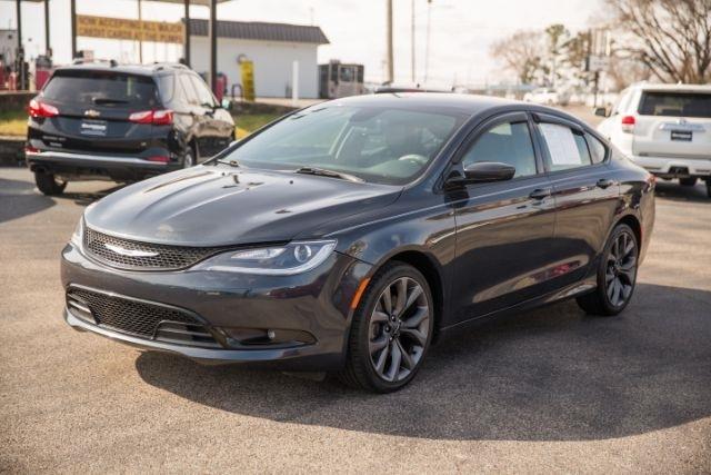 Chrysler 200  2016