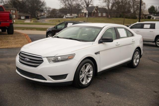 Ford Taurus  2018