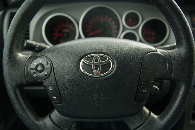 Toyota Tundra  2012