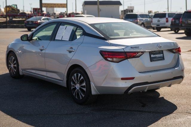 Nissan Sentra  2022