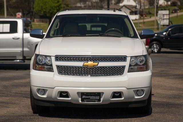 Chevrolet Suburban  2013
