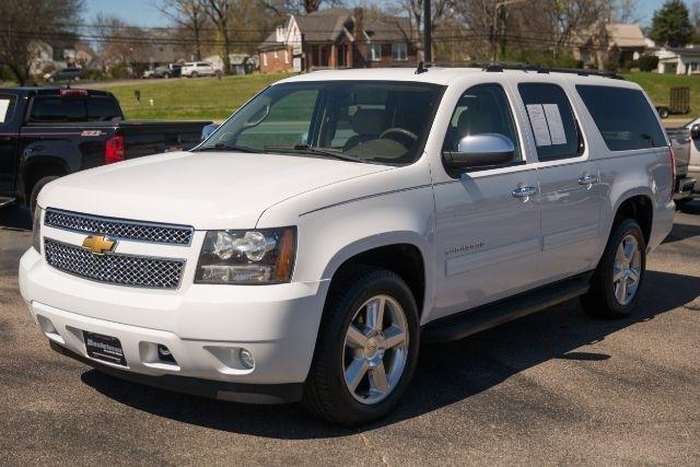 Chevrolet Suburban  2013