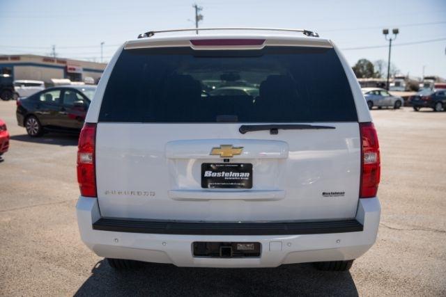 Chevrolet Suburban  2013