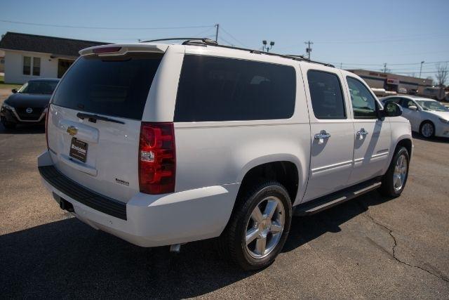 Chevrolet Suburban  2013