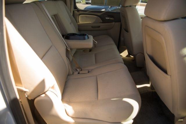 Chevrolet Suburban  2013