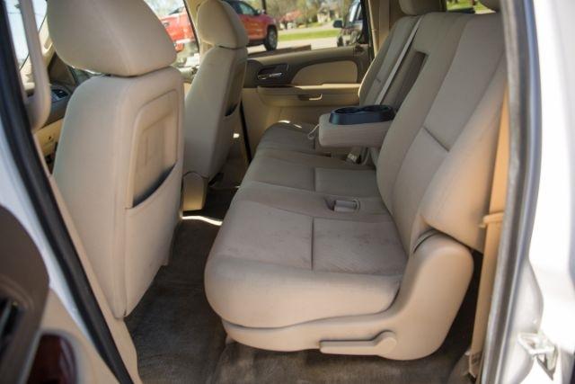 Chevrolet Suburban  2013