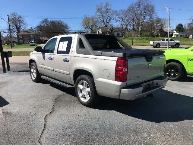 Chevrolet Avalanche  2008