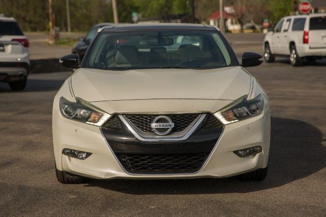 Nissan Maxima  2016