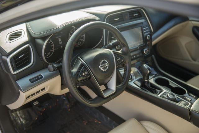 Nissan Maxima  2016