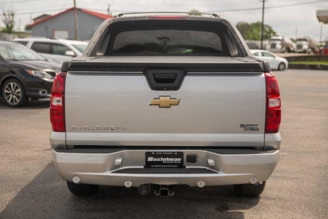 Chevrolet Avalanche  2011