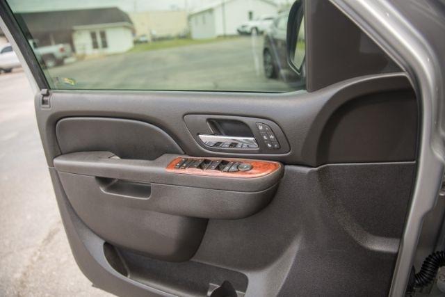 Chevrolet Avalanche  2011
