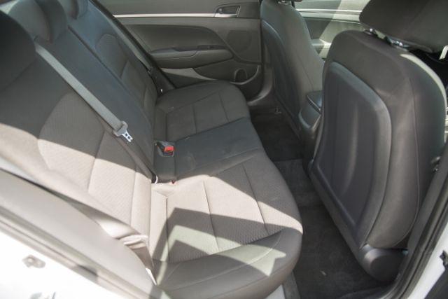 Hyundai Elantra  2020