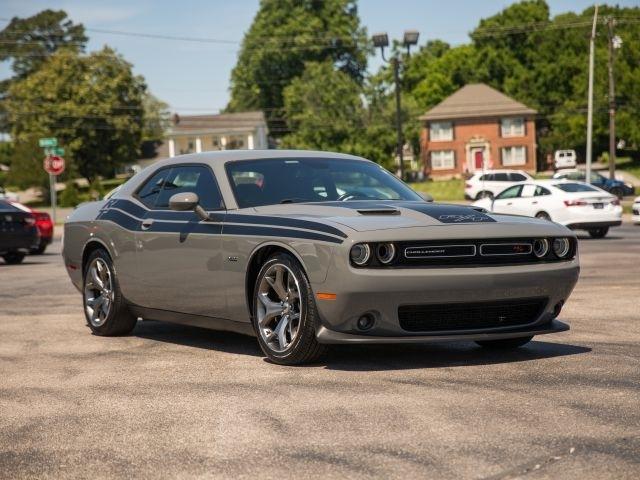 Dodge Challenger  2017