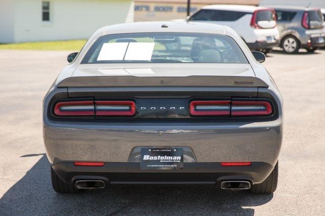 Dodge Challenger  2017