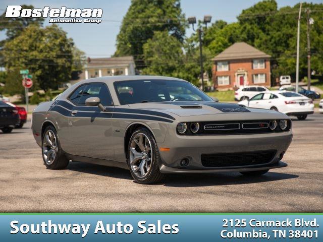 2017 Dodge Challenger R/T's photo
