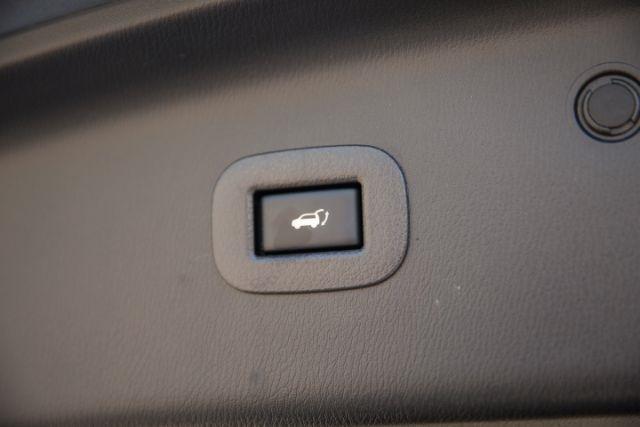 Nissan Armada  2019