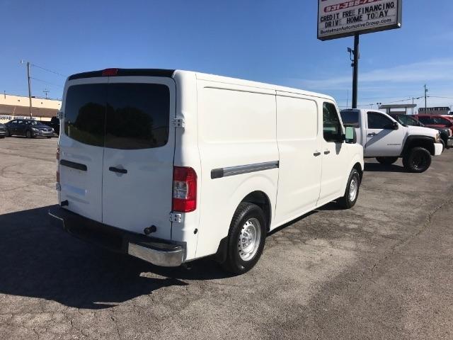 Nissan NV Cargo  2016