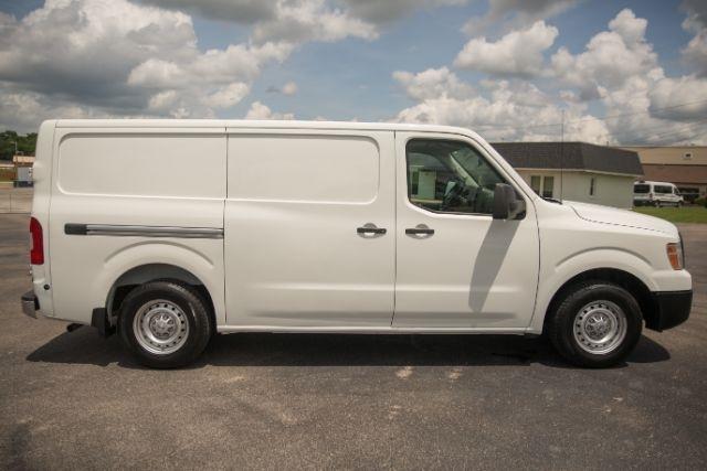 Nissan NV Cargo  2016