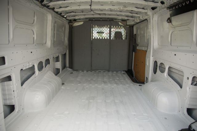 Nissan NV Cargo  2016