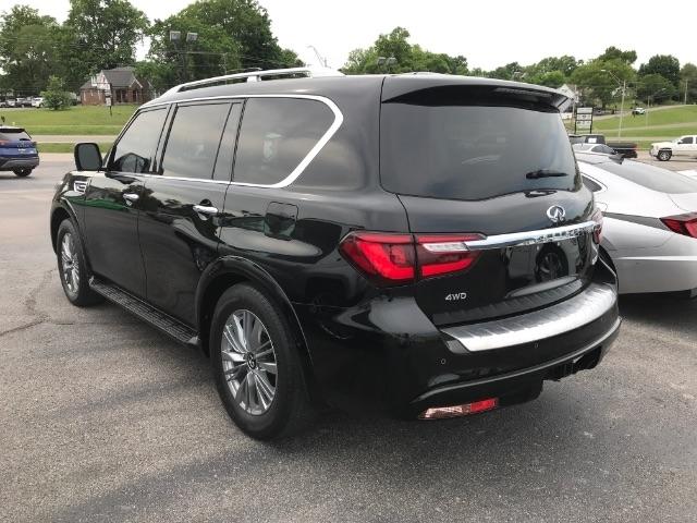 Infiniti QX80  2021