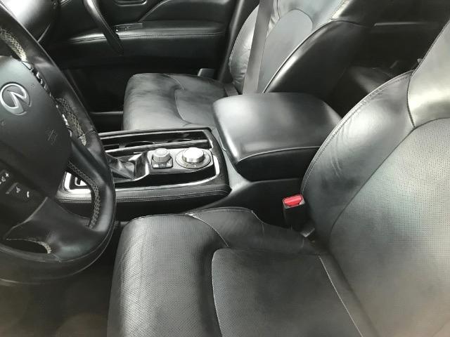 Infiniti QX80  2021