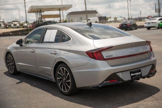 Hyundai Sonata  2021