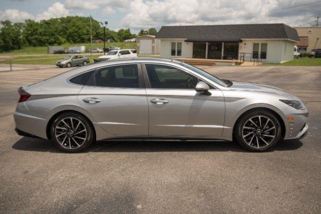 Hyundai Sonata  2021