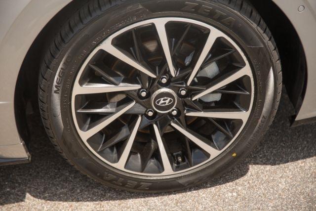 Hyundai Sonata  2021