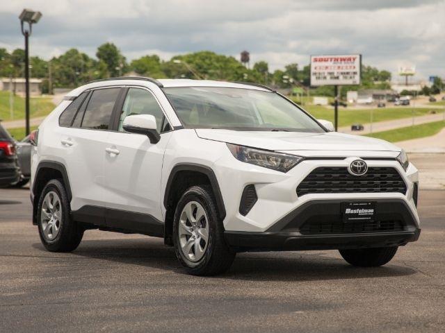 Toyota RAV4  2021