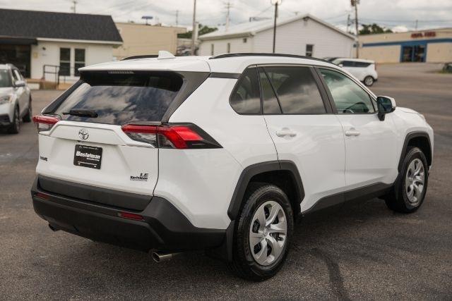 Toyota RAV4  2021