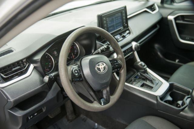Toyota RAV4  2021
