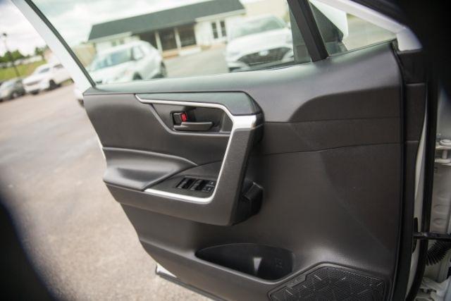 Toyota RAV4  2021